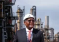Dangote Refinery Taps Ex-Shell, OQ8 Boss as New CEO